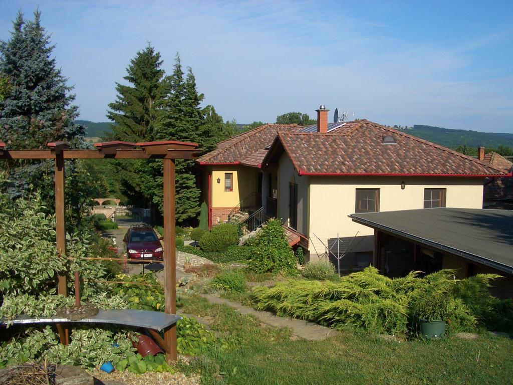 Bundi Vendégház Kehidakustány Exterior foto